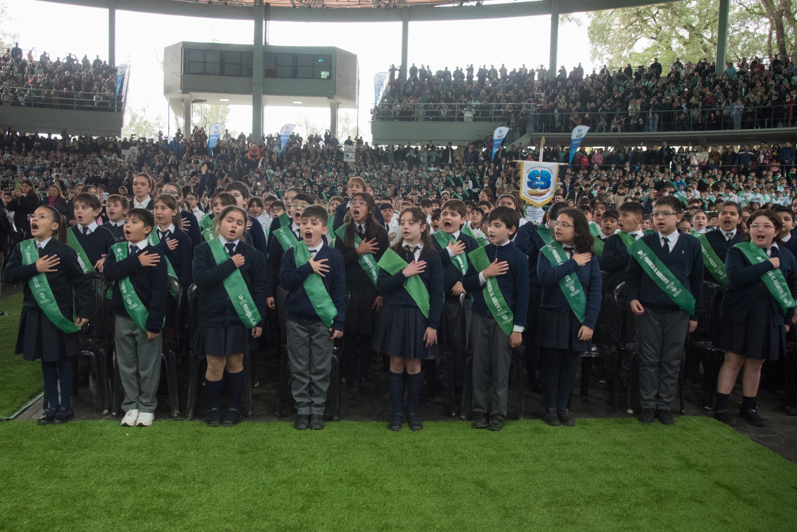 Miles de alumnos realizaron la Promesa Ambiental y renovaron su compromiso con el cuidado del planeta