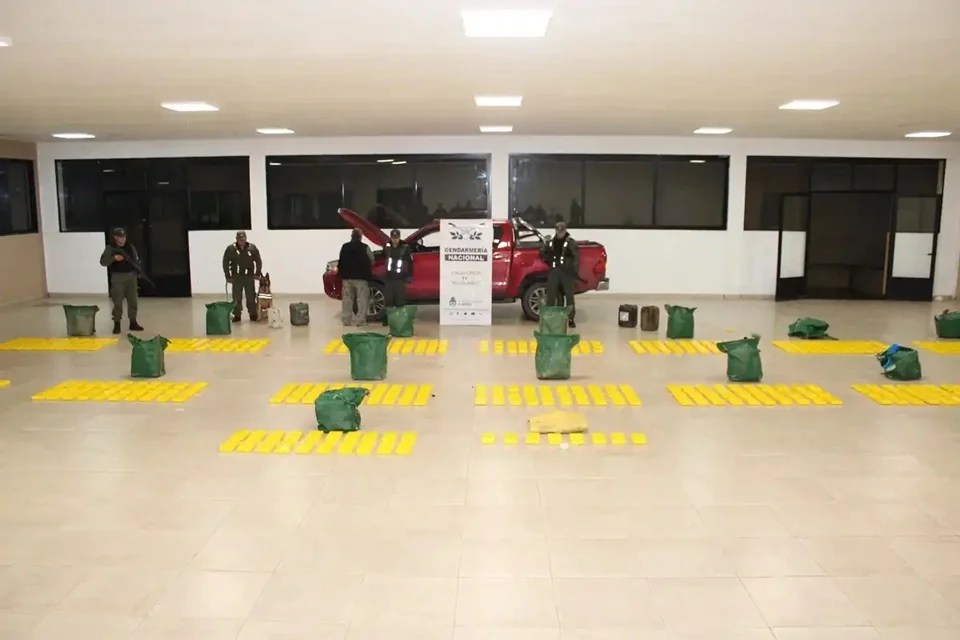 Secuestran 470 kilos de cocaína en Río Seco en uno de los mayores golpes al narcotráfico en Tucumán