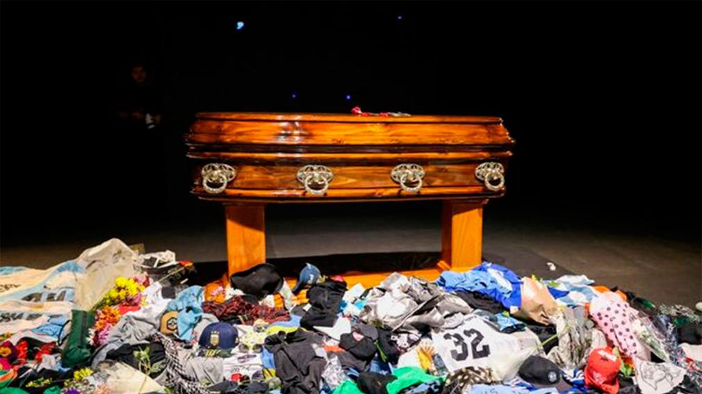 funeral2.jpg funeral2.jpg