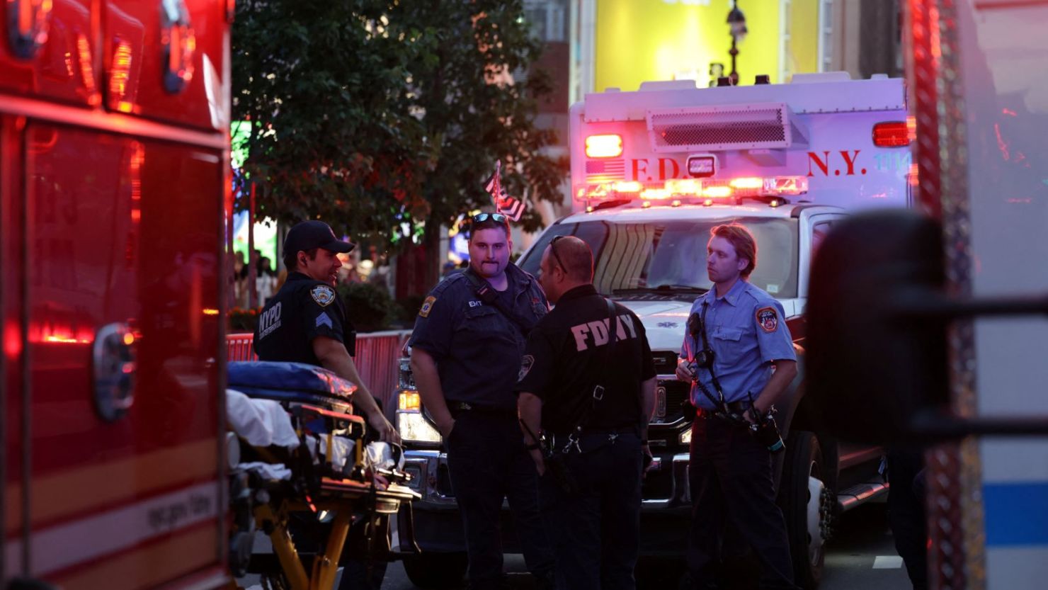 Violento ataque en Nueva York: un detenido tras apuñalar a cinco personas