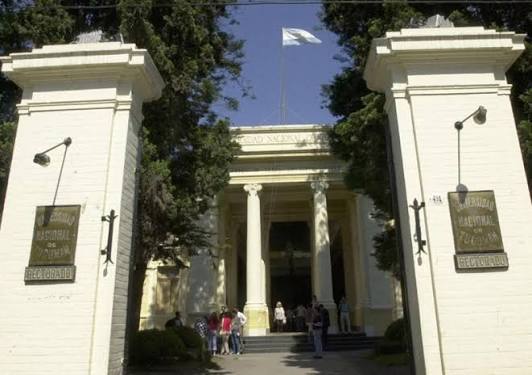 La Cámara Federal rechazó levantar la cautelar y la elección rectoral de la UNT sigue bloqueada