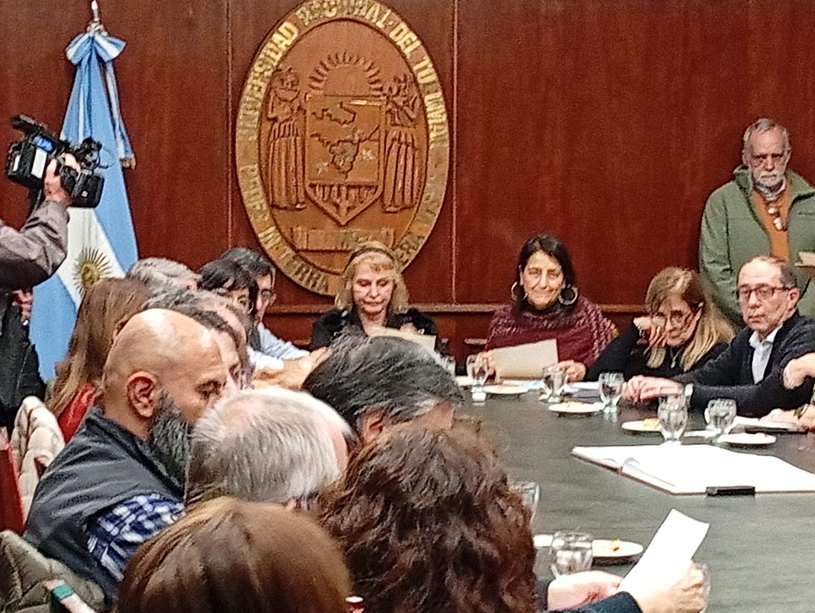 La UNT abre la posibilidad de que se inscriban nuevos candidatos al Rectorado