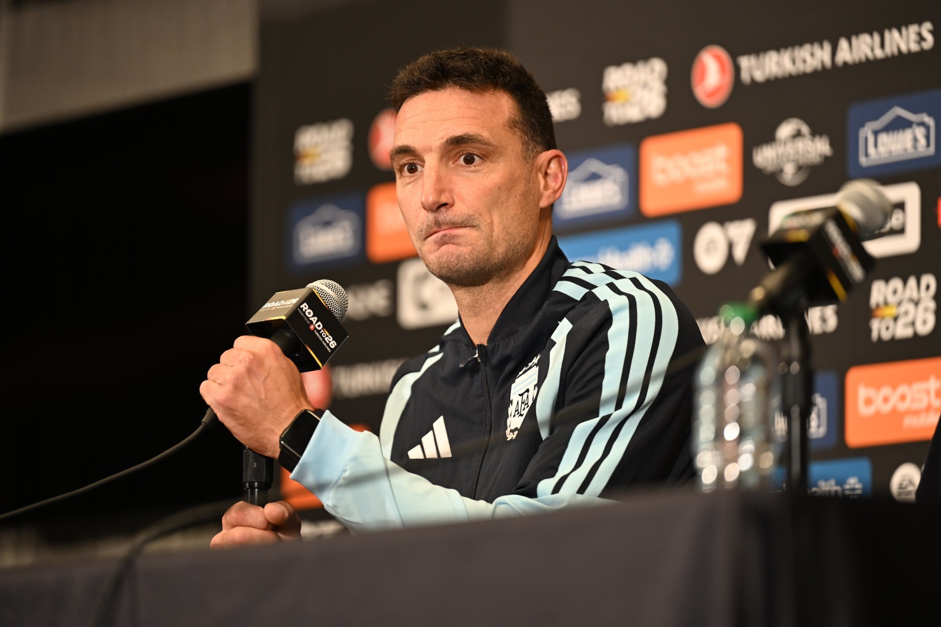 Scaloni: "El Mundial no siempre lo gana el que mejor juega, pero nosotros vamos a dar todo"