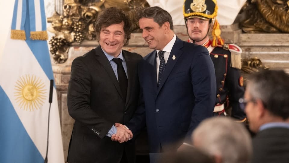 ¿El primer guiño de Javier Milei a la candidatura a gobernador de Lisandro Catalán?