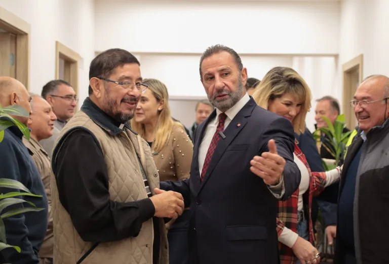 Villa Luján busca reforzar su identidad histórica con el cambio de nombre de su emblemática plaza