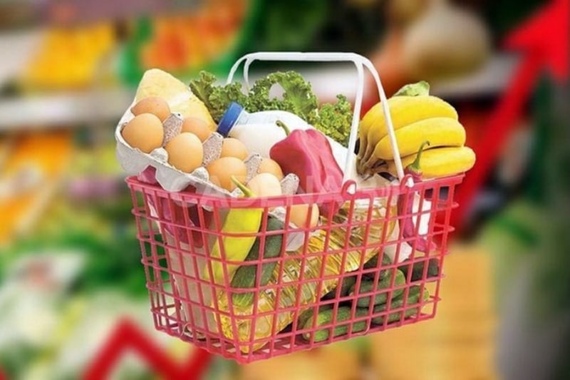 El costo de las canastas de alimentos y servicios en Tucumán da un respiro mensual pero golpea en la medición interanual
