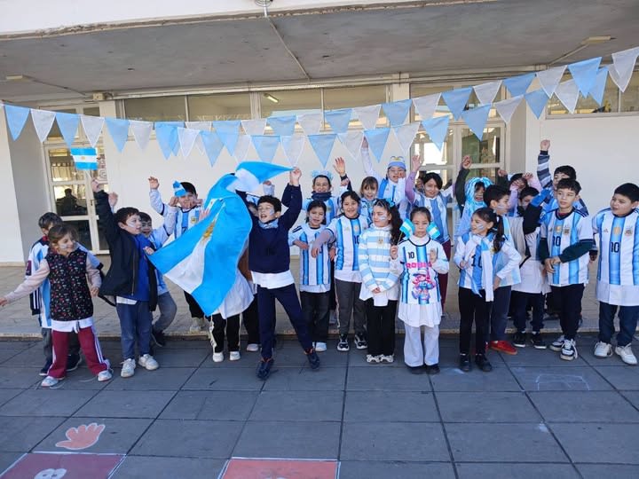 Montaldo confirmó que el lunes habrá clases y que las escuelas transmitirán el partido de Argentina 
