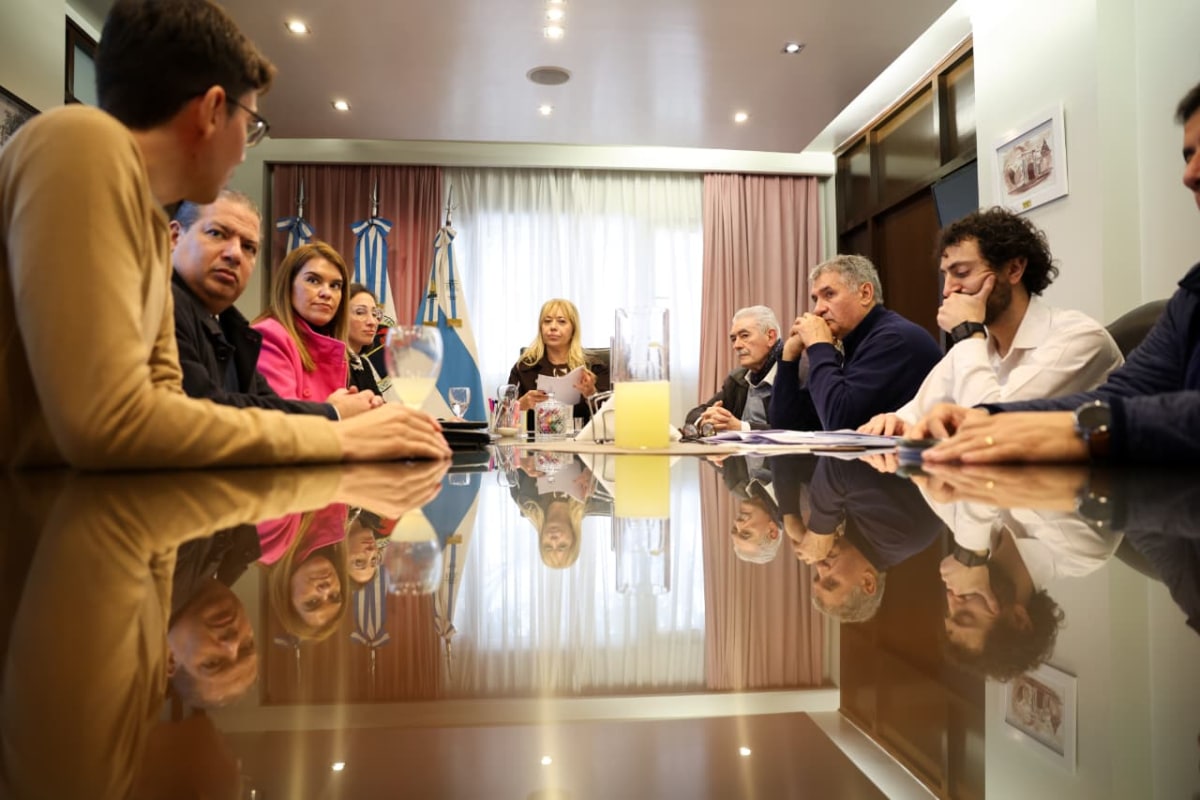 Reunión con expertos para analizar el impacto de El Niño (3).jpeg Reunión con expertos para analizar el impacto de El Niño (3).jpeg