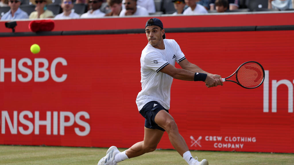 Francisco Cerúndolo comenzó la gira de césped con buenas sensaciones