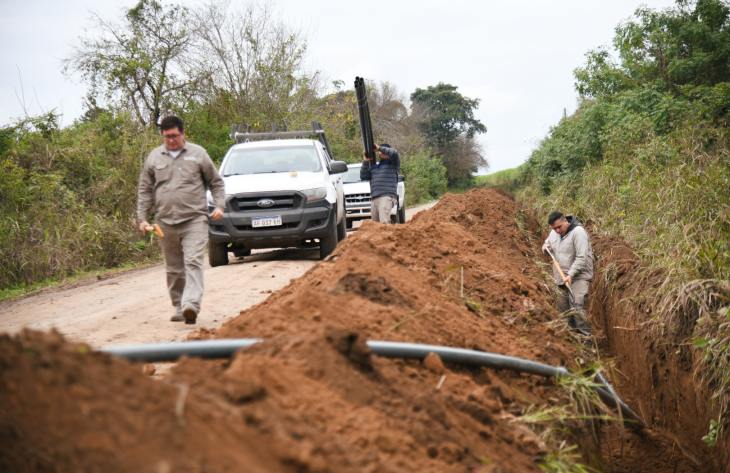 Agua potable: el plan de infraestructura que transforma la vida de los vecinos de Lolita Sur