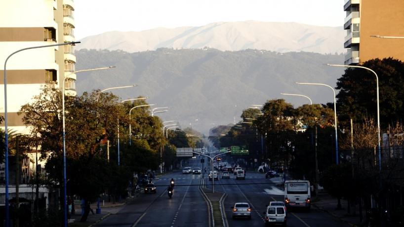 El clima en San Miguel de Tucumán: jornada agradable con una máxima de 19°C para este viernes