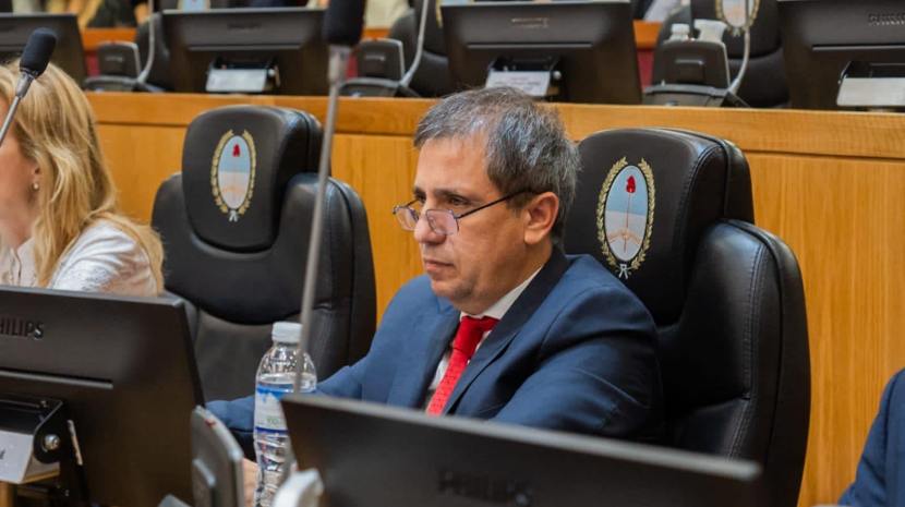 “La plaga del peronismo destruyó El Bajo y hoy se parece a la India”, afirmó el legislador Seleme 