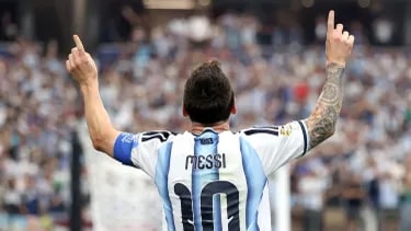 Lionel Messi festejó sus 39 años junto a sus compañeros en la concentración argentina en Kansas City