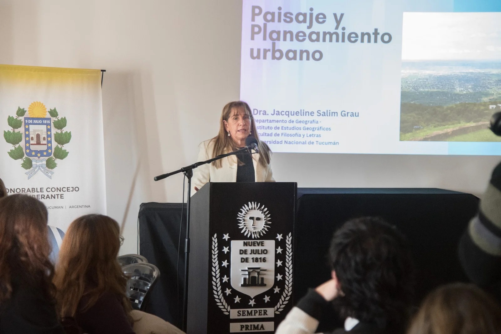 Especialistas proponen tecnología e innovación para el nuevo modelo urbano de la capital