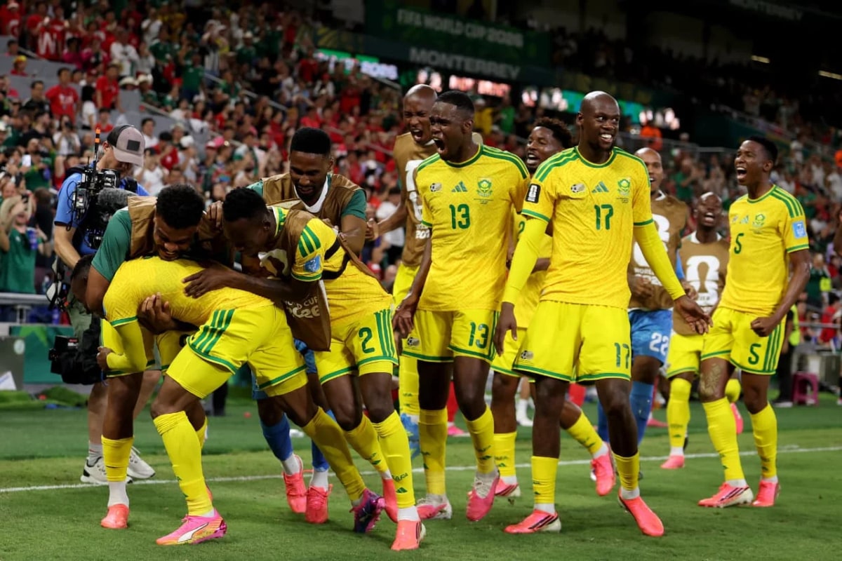 Sudafrica-derroto-a-Corea-del-Sur-y-jugara-en-16avos-contra-Canada-optimized.webp