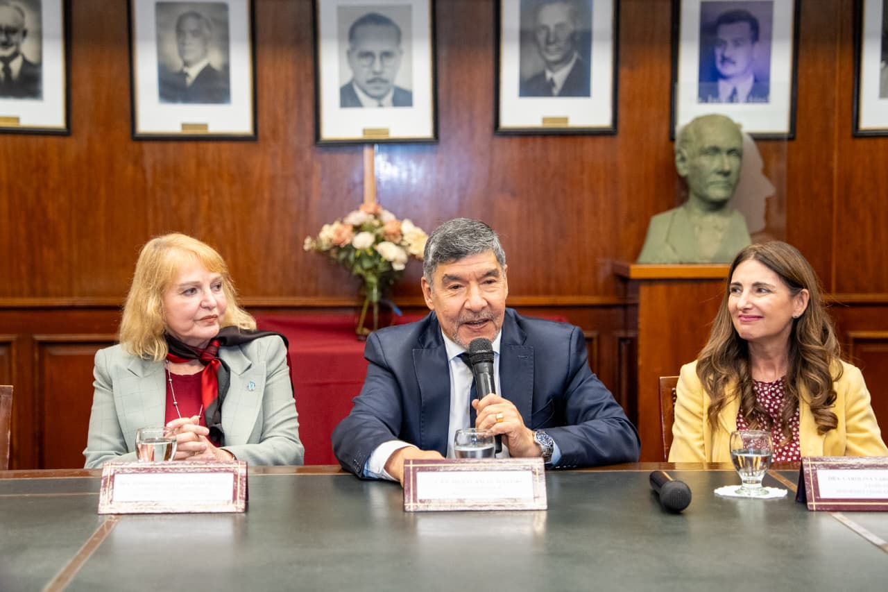 Acevedo: "La Justicia tiene que avanzar y nosotros cuidar la institucionalidad" 