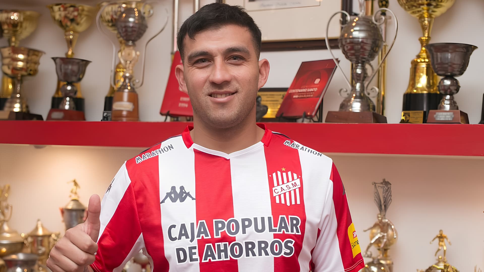 San Martín reforzó su lateral izquierdo con la llegada de Rodrigo Ayala