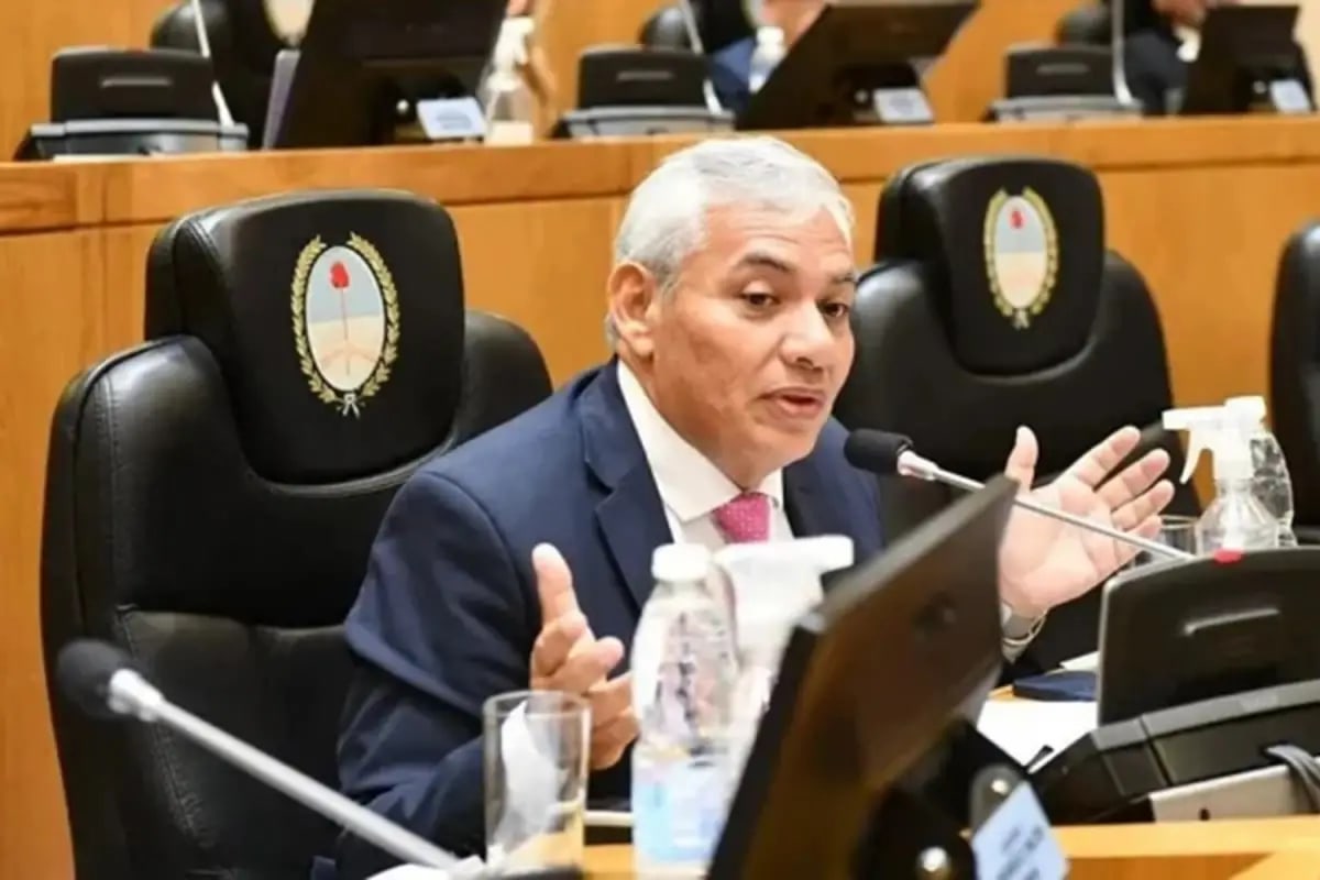 Toscano cuestionó el "millonario salario" de Catalán y denunció el ajuste a jubilados