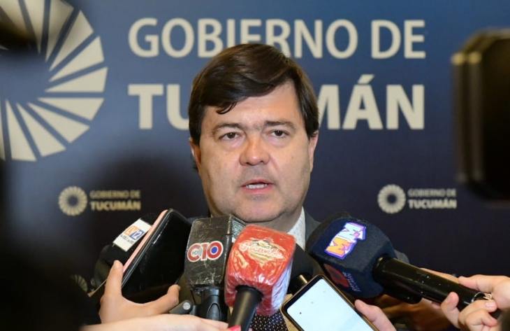 El ministro de Seguridad afirmó que sí se puede investigar quién difundió las fotos de alumnas del Pellegrini