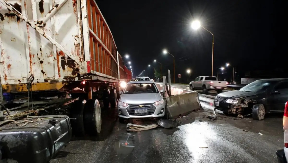 Dos personas resultaron heridas tras un violento accidente vehicular en el acceso a Aguilares