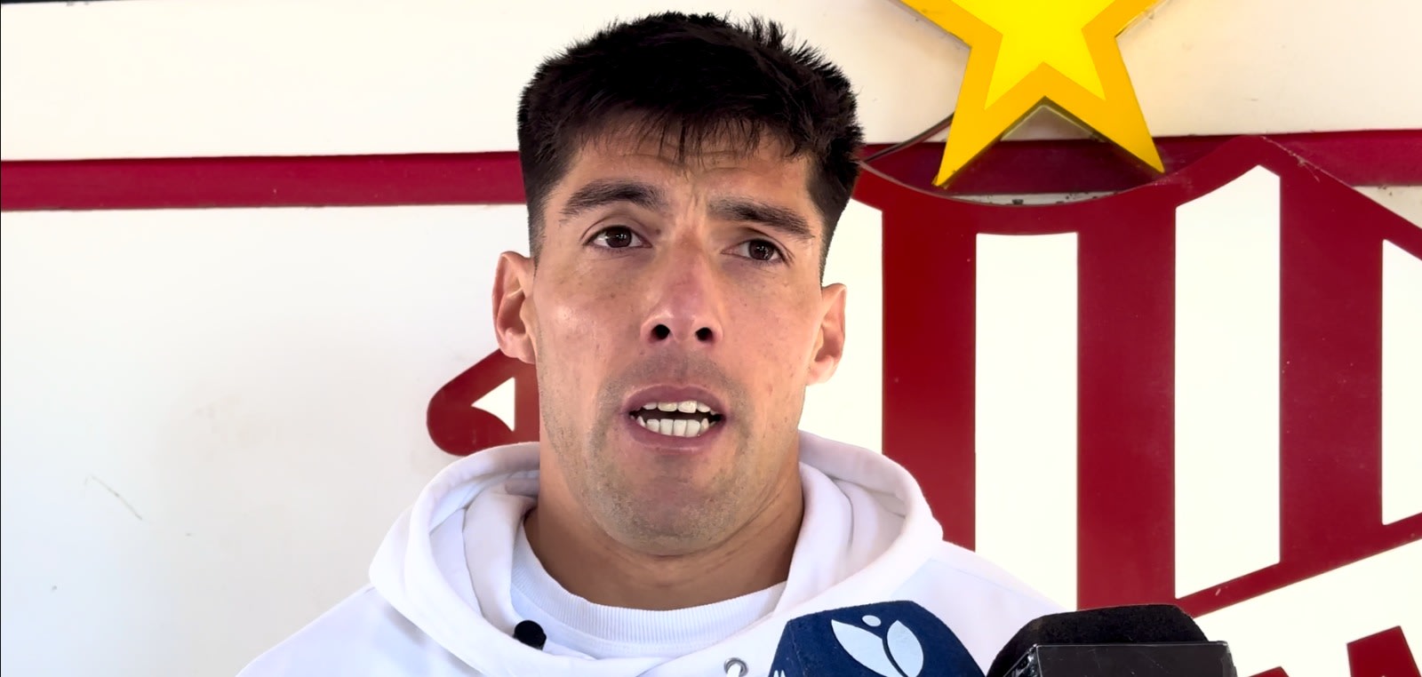 "Que estemos todos juntos, eso es lo más importante": Manganelli habló tras ganarse el arco