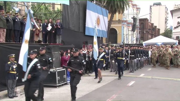 Desfile en el Parque 9 de Julio: más de 10.000 personas marchan en el cierre del Día de la Independencia