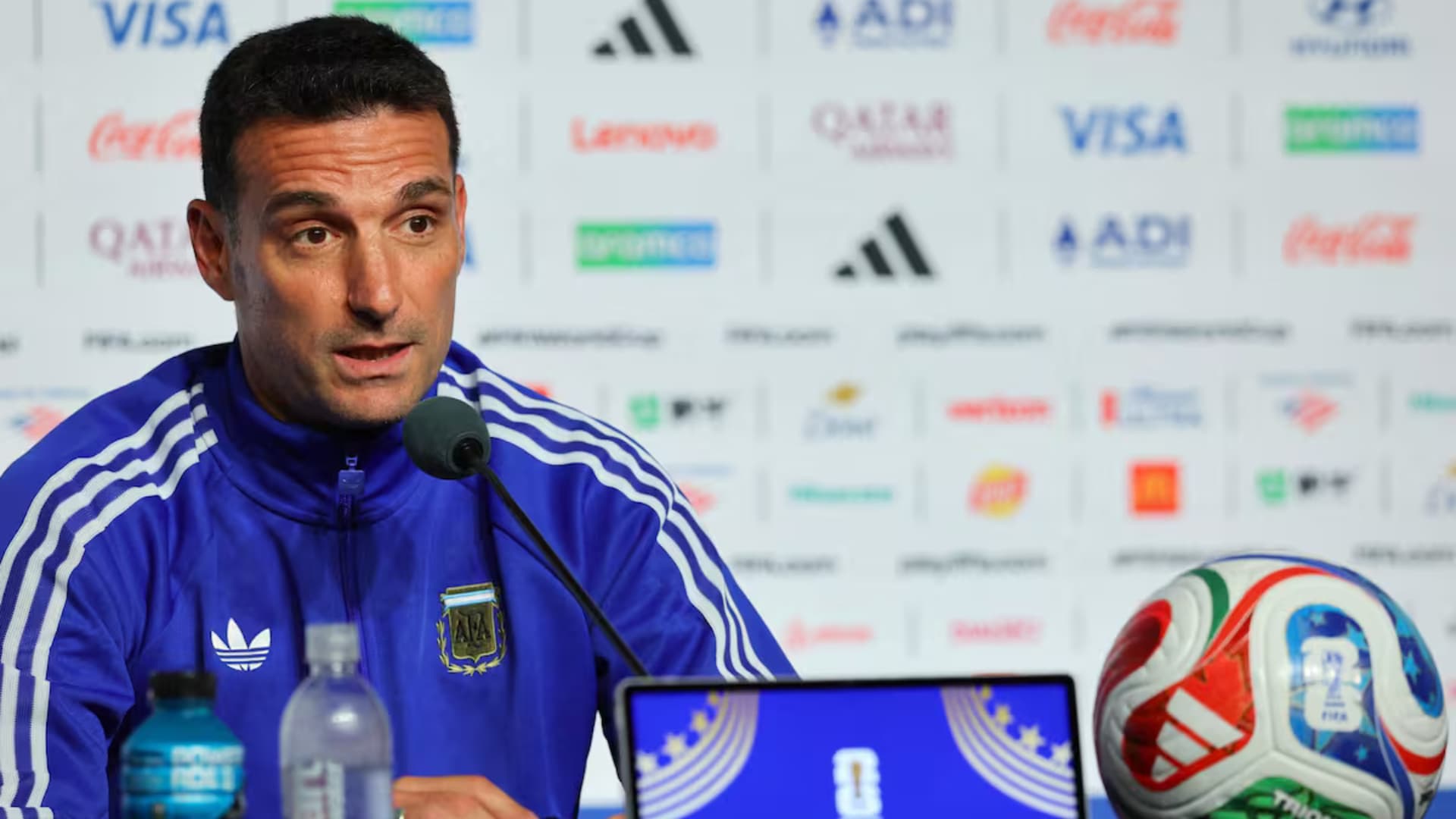 Scaloni en la previa del duelo contra Suiza: "No somos imbatibles, ningún equipo lo es"