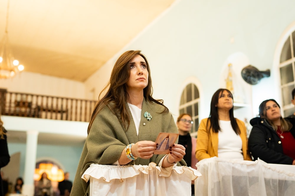 Villarruel rezó en La Florida, el enojo de Chahla por un TikTok frustrado, la senadora libertaria que hizo ruido, una legisladora opositora en el desfile y el nuevo partido de Salazar y Quiles