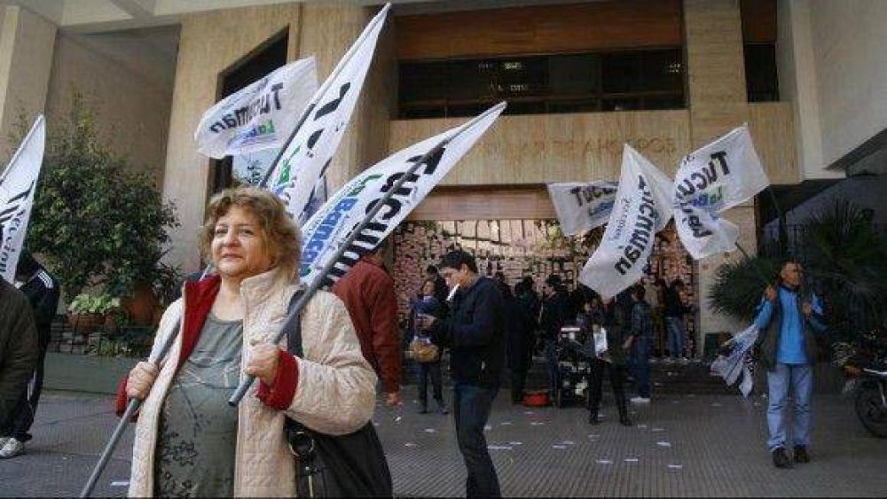 La Bancaria salió a defender la Caja Popular y denunció una "operación política" contra la institución
