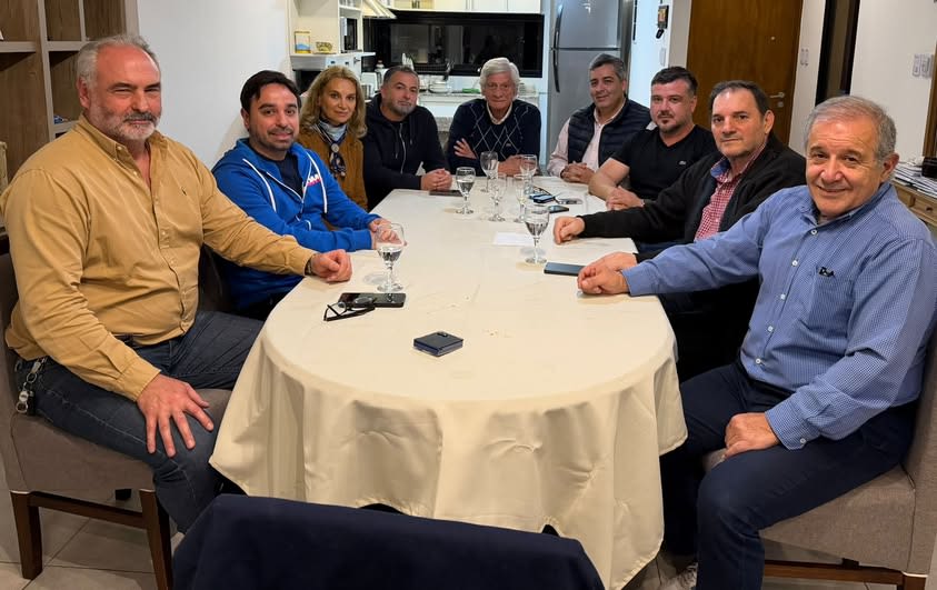 ¿Unidad peronista en Yerba Buena? Nueve precandidatos se reunieron para delinear un proyecto único