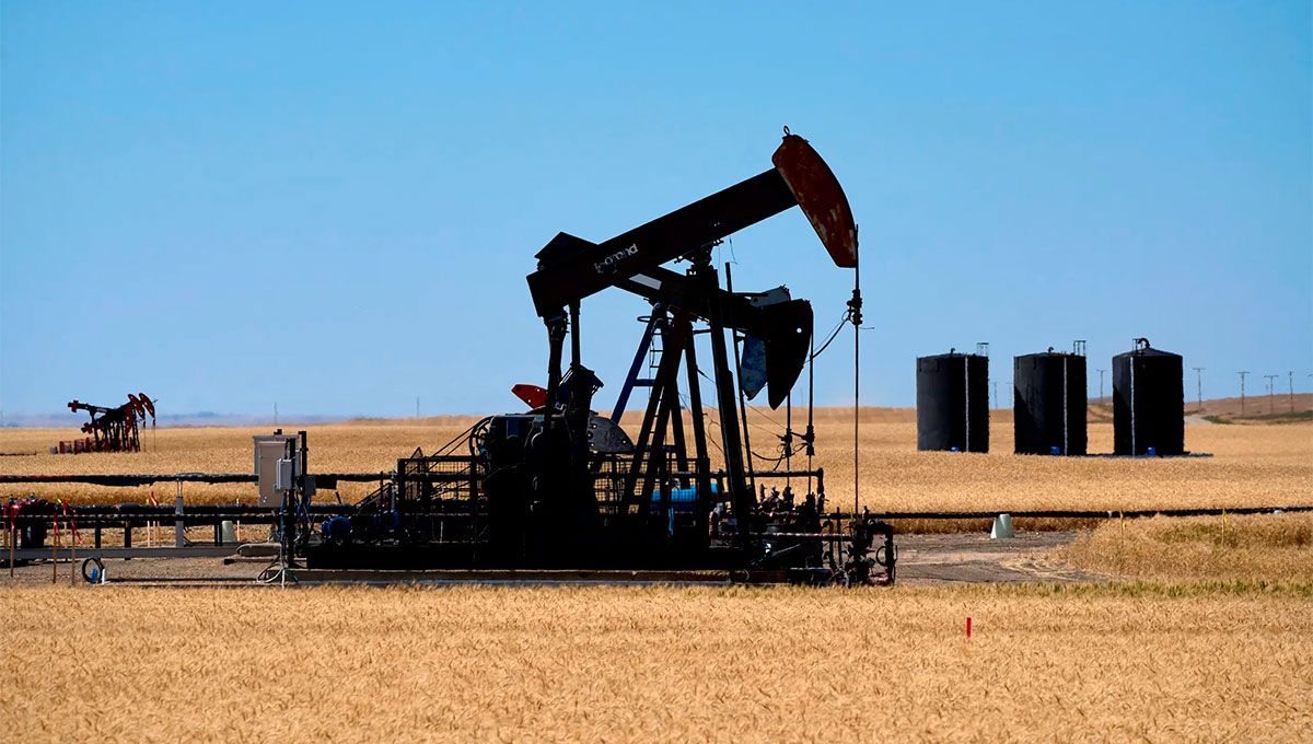 El petróleo supera los US$85 tras la reanudación de los ataques entre Estados Unidos e Irán