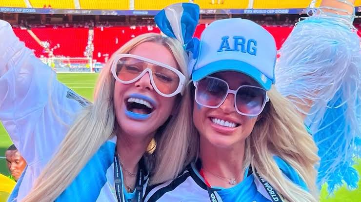 Las hermanas Xipolitakis se volvieron virales tras recibir un pelotazo en la tribuna durante el partido de Argentina