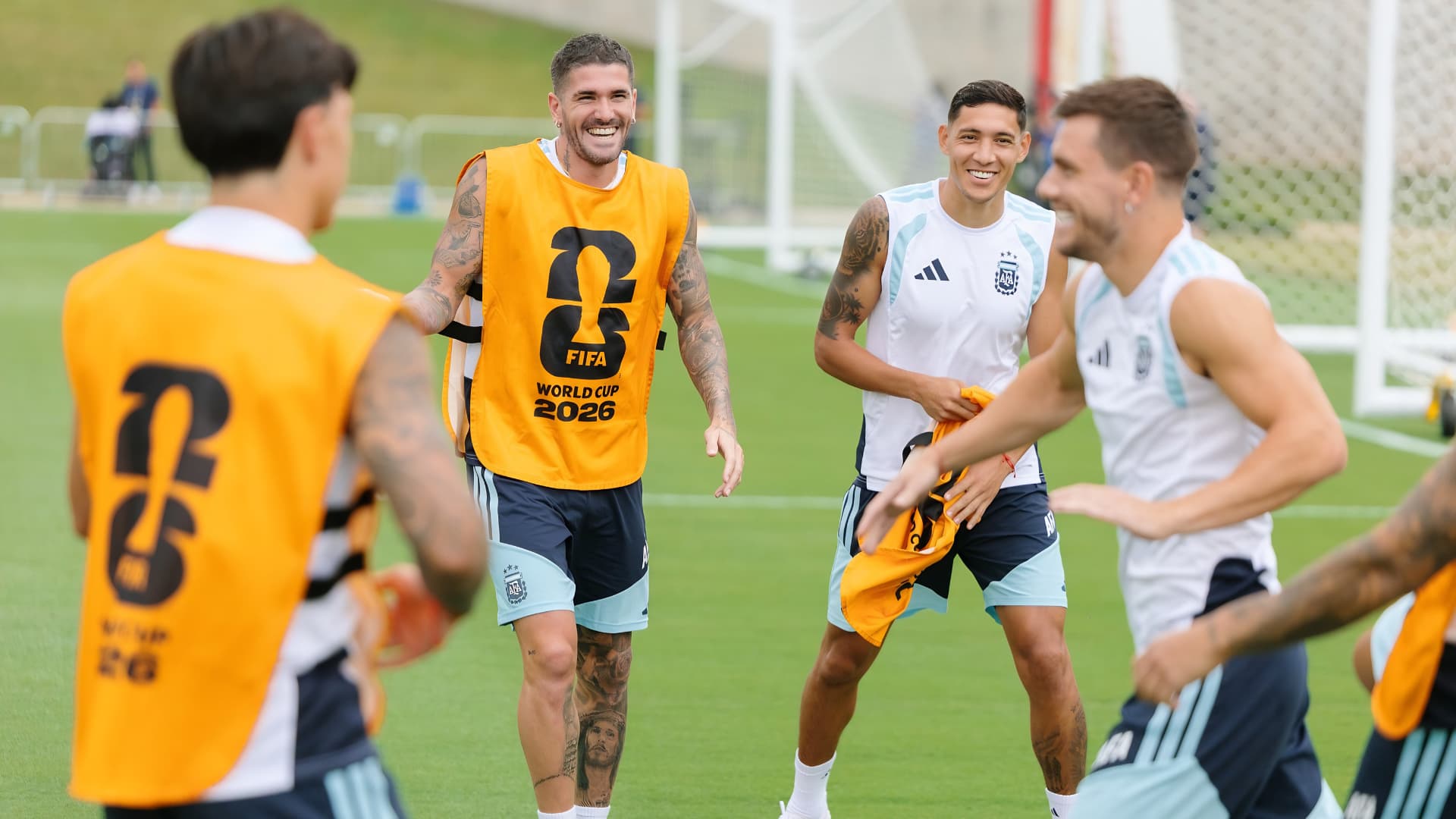 ¿Se cae De Paul? La decisión que Scaloni guarda hasta último momento