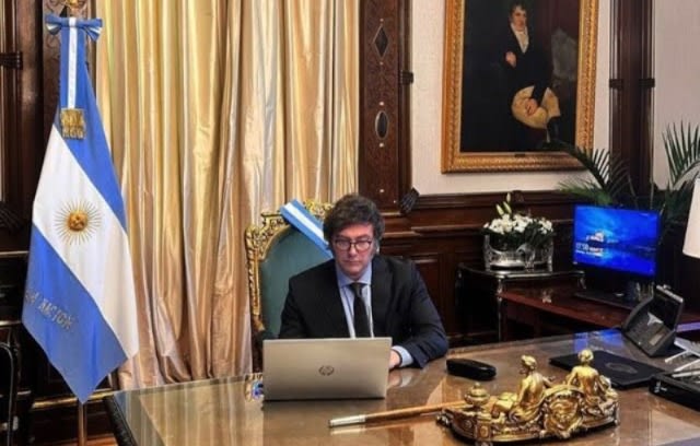 Javier Milei criticó a Villarruel por vincular el Mundial con Malvinas y pidió “no caer en eslogan berretas”
