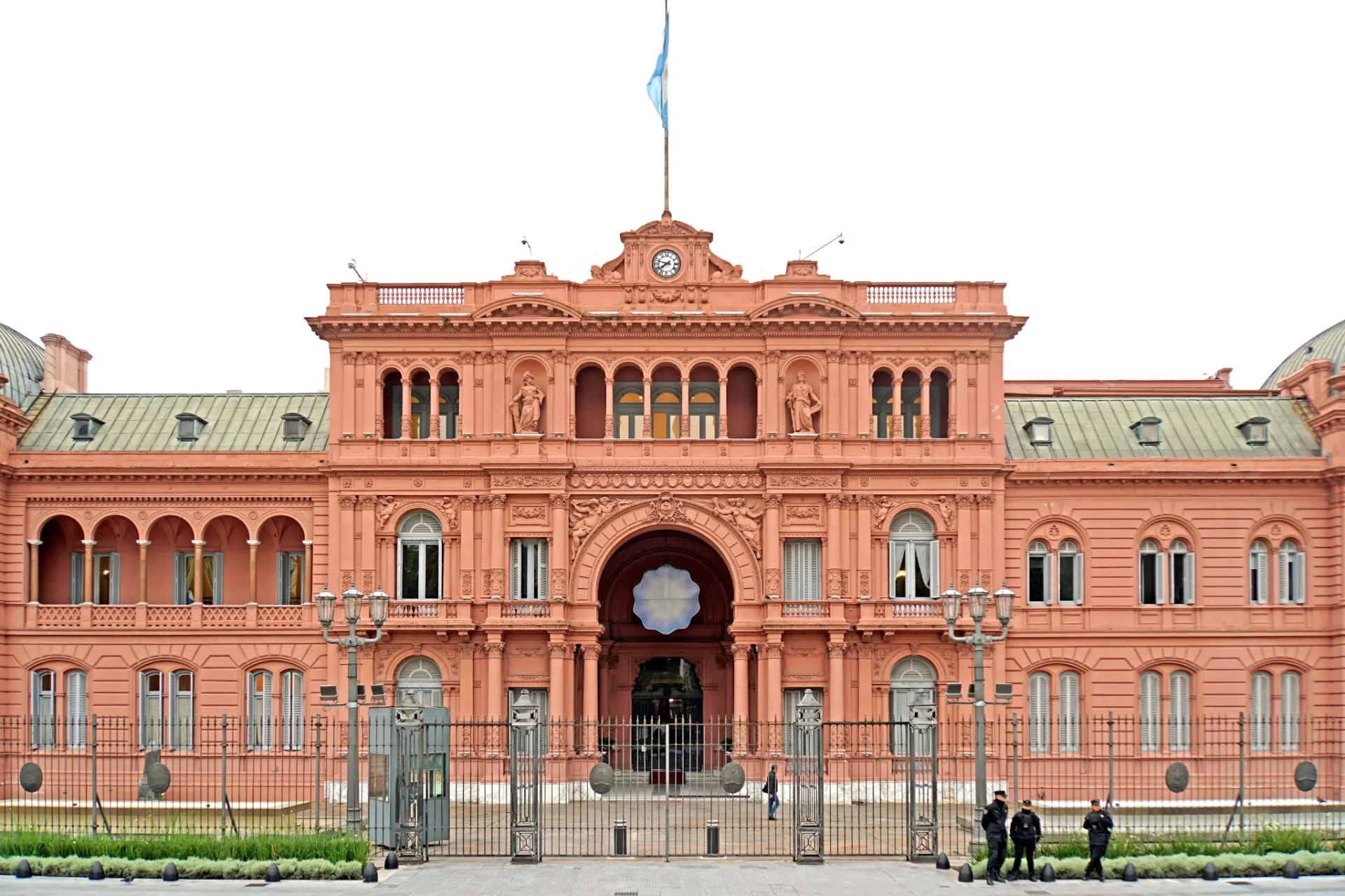 El Presidente Milei modificó el Presupuesto 2026: más recursos para universidades, jubilaciones y deuda
