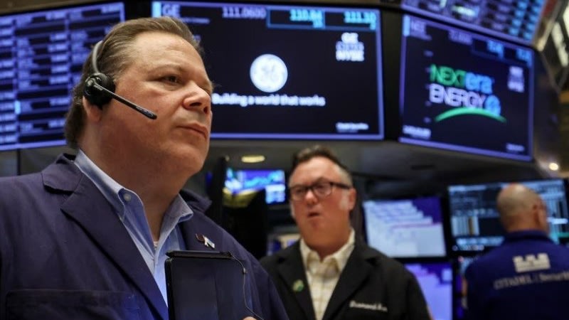 Las acciones argentinas subieron en Wall Street y el riesgo país volvió a bajar hasta los 404 puntos