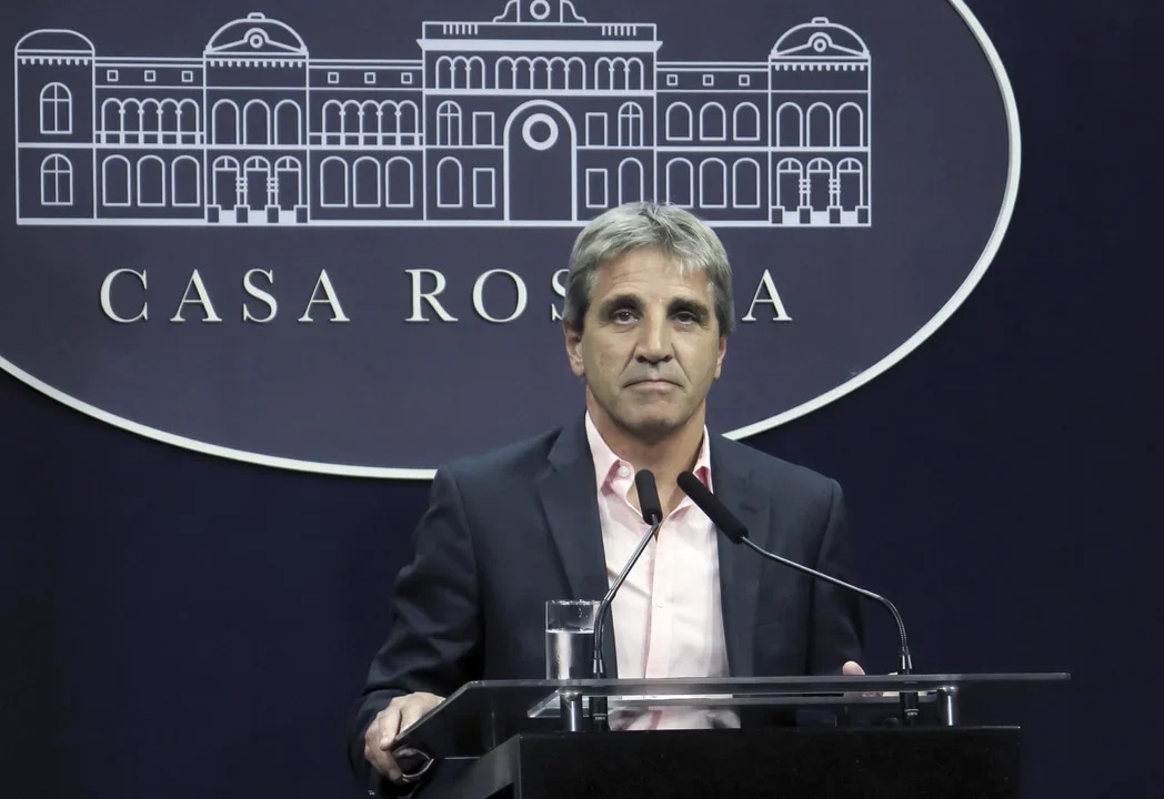 El Gobierno modificó el Presupuesto y reforzó partidas para salarios, jubilaciones, salud, deuda e inteligencia