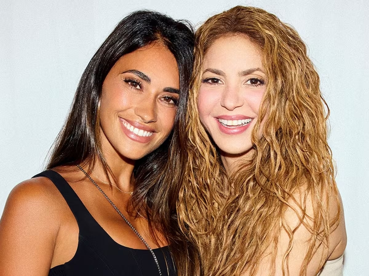 Shakira celebró la clasificación de Argentina con un texto para Lionel Messi y Antonela Roccuzzo