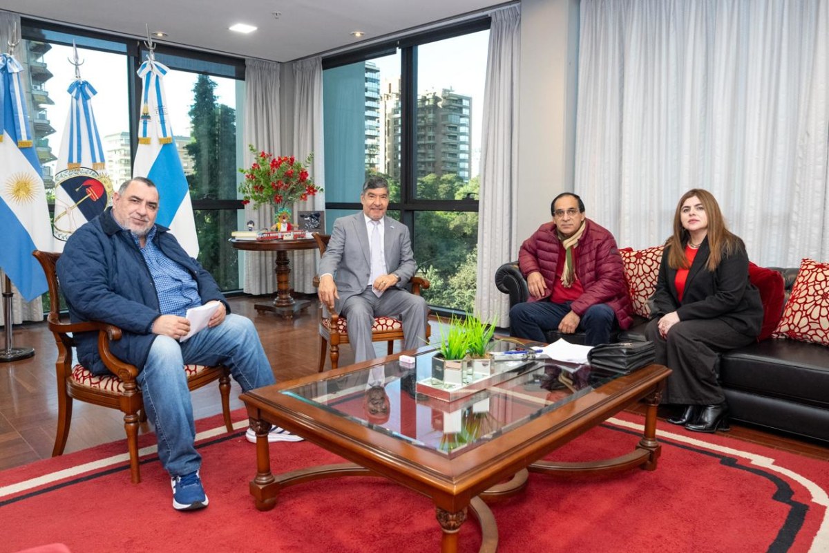 ACEVEDO GREMIOS.jpeg ACEVEDO GREMIOS.jpeg