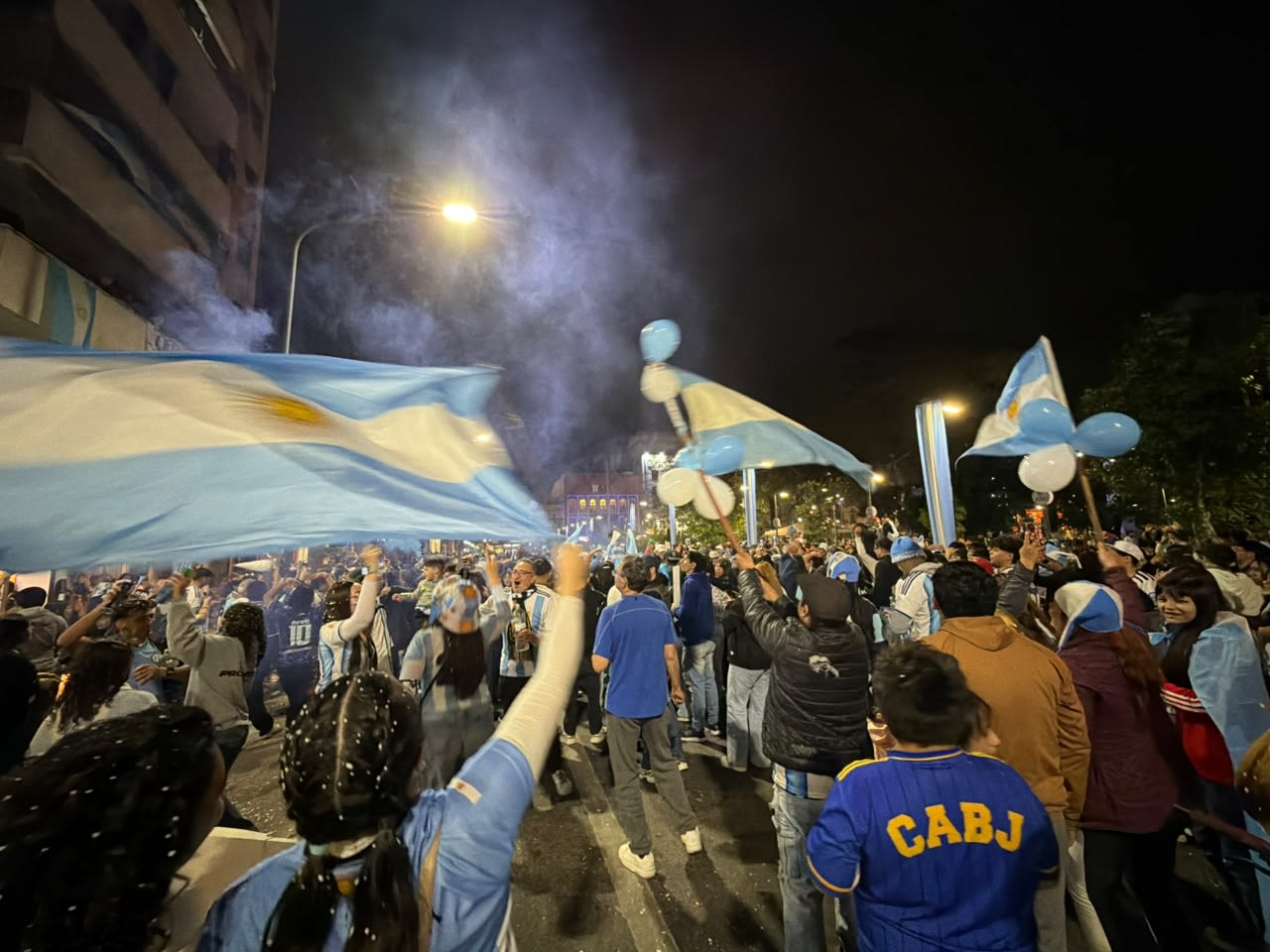 Sin copa, Tucumán igual salió a agradecerle a la Selección