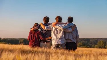 Por qué se celebra hoy el Día del Amigo en Argentina y cuál es su origen histórico