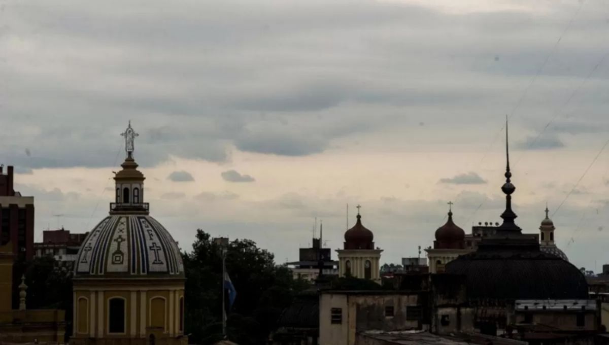 El tiempo en Tucumán mantendrá condiciones estables con ambiente fresco y cielo cubierto