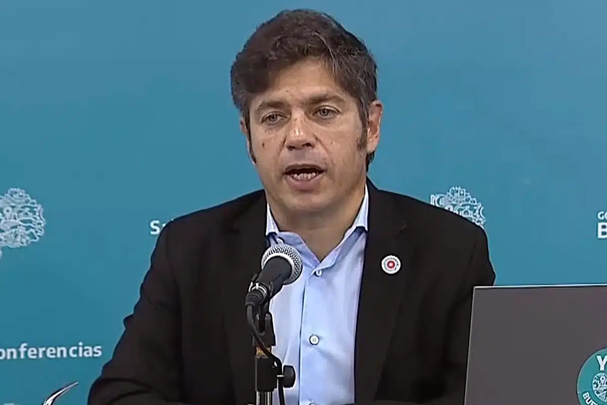 El gobernador Kicillof apuntó contra la campaña antiargentina y cuestionó la política exterior de Javier Milei