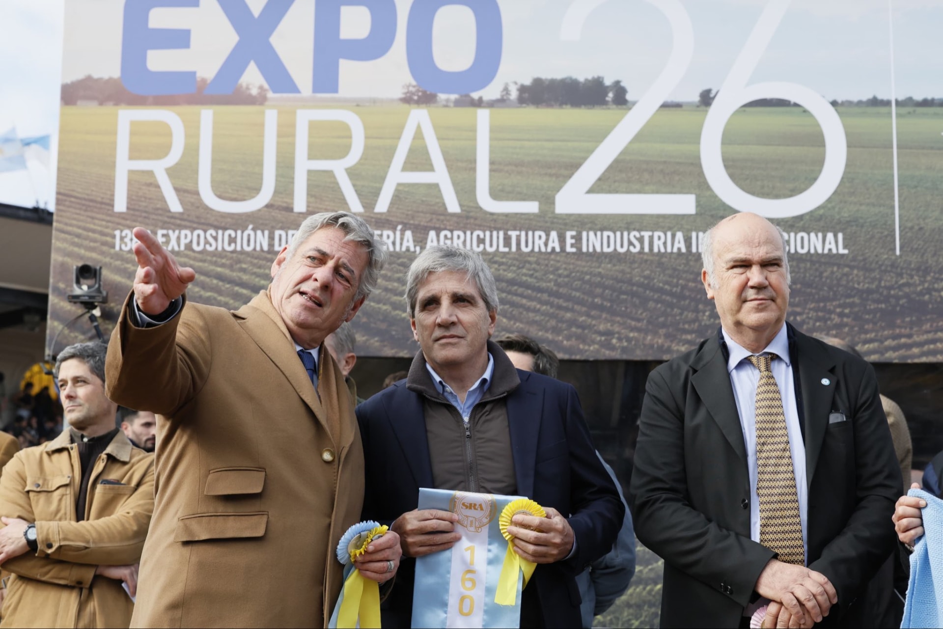 Luis Caputo minimizó los posibles anuncios del Presidente en La Rural: "Ya se hicieron en su momento"