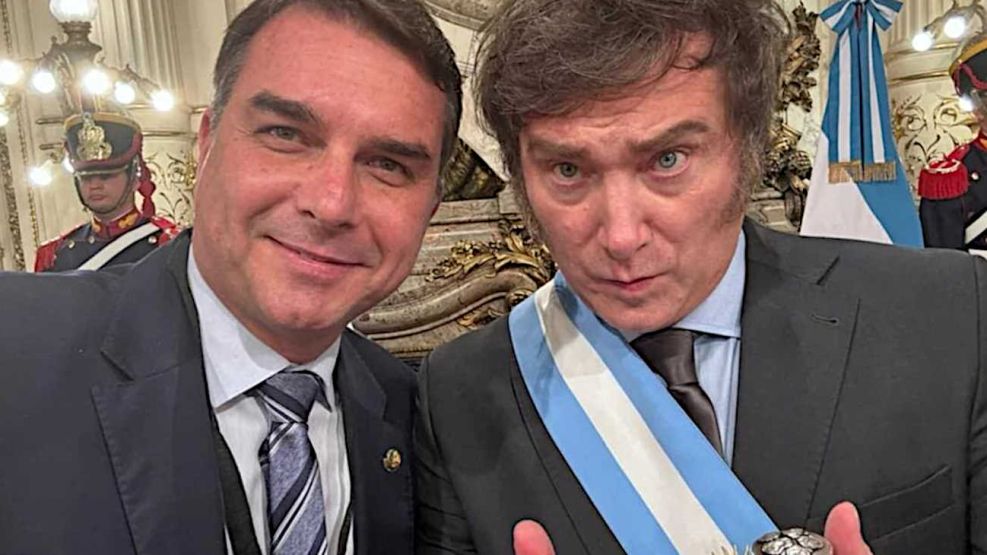 Javier Milei viajará a San Pablo y mantendrá un encuentro con Flavio Bolsonaro