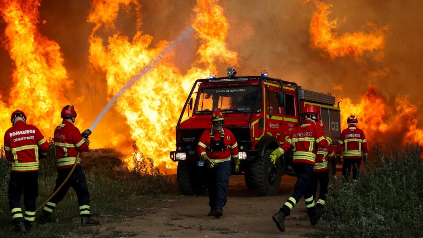 Los incendios en España y Francia ya obligaron a evacuar a más de 170.000 personas