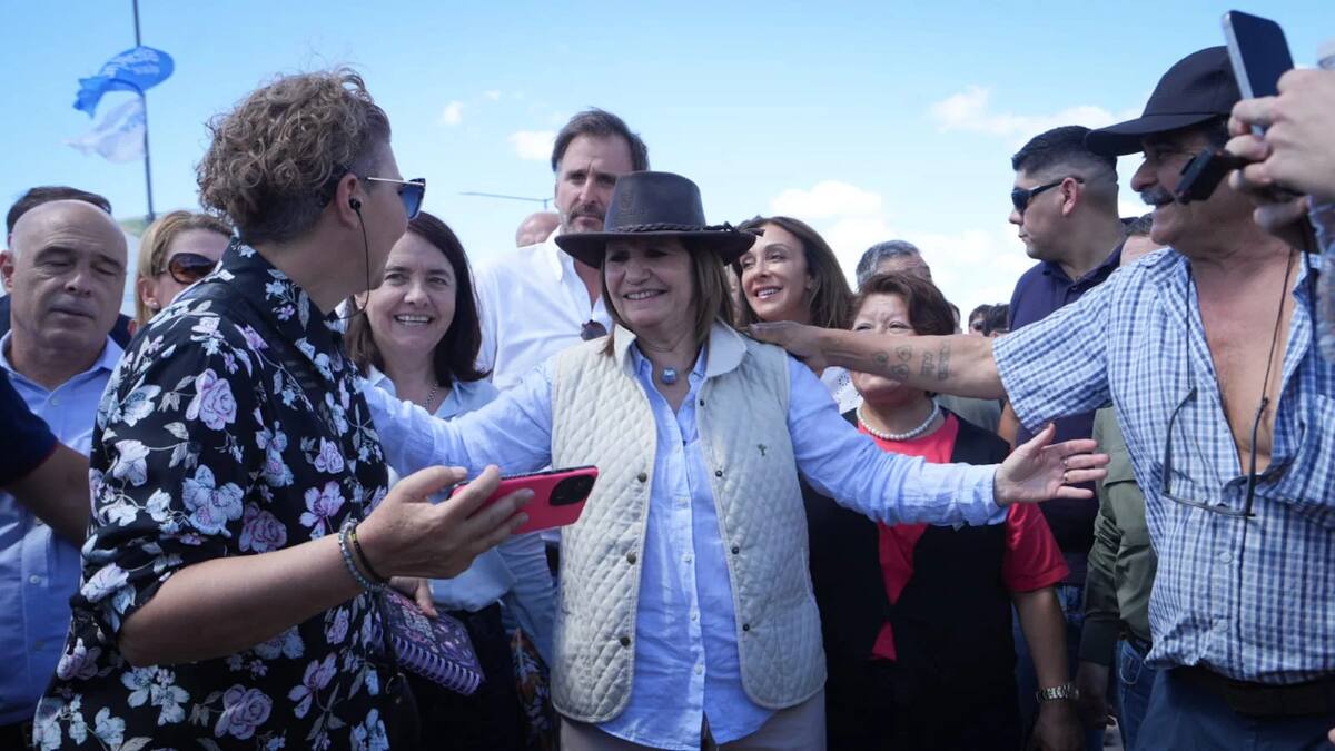 Patricia Bullrich defendió una ley para fortalecer la propiedad privada y volvió a reclamar retenciones cero