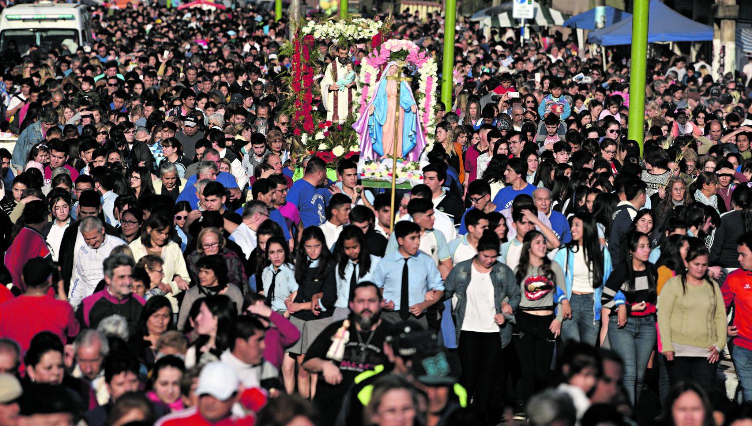 San Cayetano se prepara para su fiesta patronal con una novena, procesión y misas para pedir por el trabajo