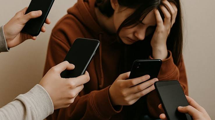 Impulsan la ley EMA para prevenir la violencia digital en las escuelas y advierten sobre los riesgos de la inteligencia artificial
