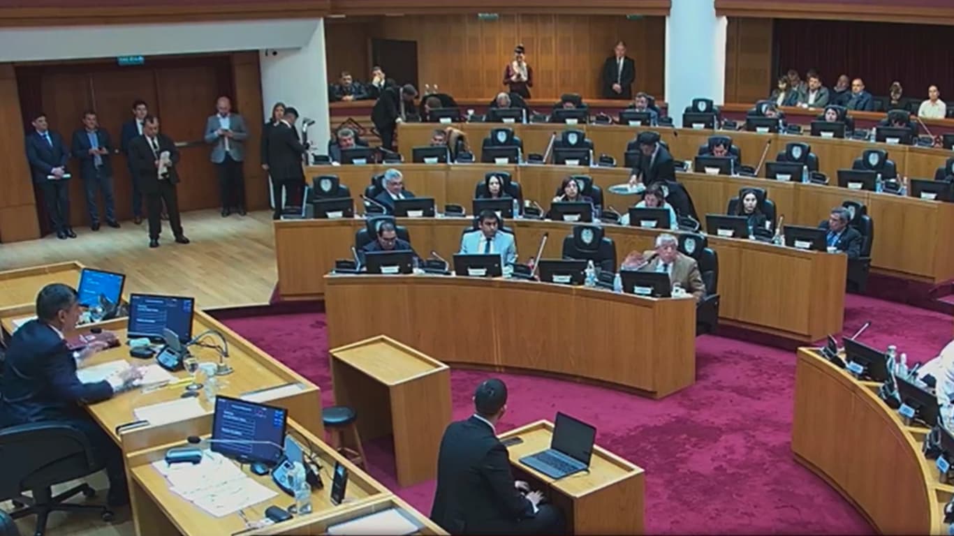 Un proyecto de desagües abrió un intenso debate sobre la obra pública en la Legislatura